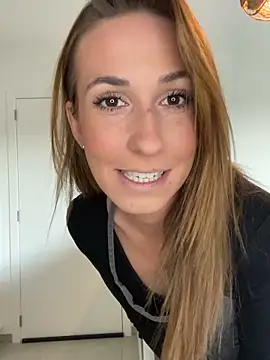 lola tentatiion online show from February 2025 09:46:02 AM