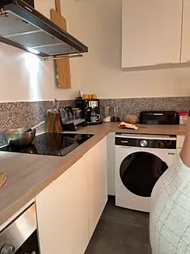 Snapshot of lola_tentatiion chatting on November 2025 08:24:01 AM lola tentatiion online show from November 2025 08:24:01 AM