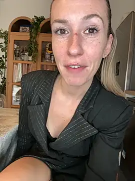 Snapshot of lola_tentatiion chatting on November 2025 08:46:02 AM lola tentatiion online show from November 2025 08:46:02 AM