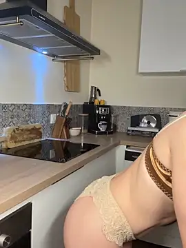 lola tentatiion online show from March 2026 08:15:02 PM