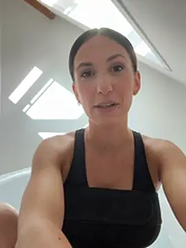 Snapshot of lola_tentatiion chatting on May 2026 07:25:01 AM lola tentatiion online show from May 2026 07:25:01 AM