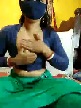 Snapshot of indiancouple09 chatting on December 2024 11:29:01 PM indiancouple09 online show from December 2024 11:29:01 PM