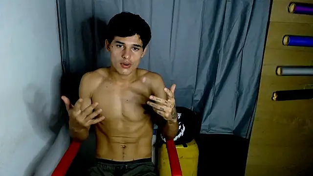 Snapshot of freddy_romas chatting on February 2025 12:51:01 AM freddy romas online show from February 2025 12:51:01 AM