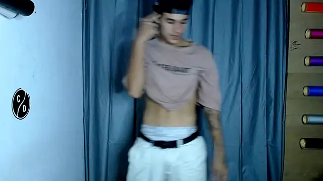 Snapshot of freddy_romas chatting on February 2025 12:49:01 AM freddy romas online show from February 2025 12:49:01 AM