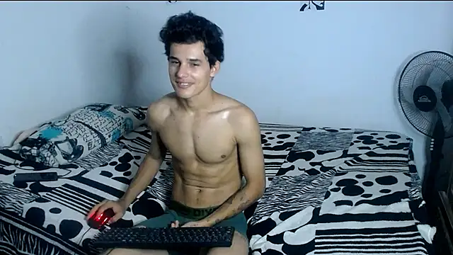 Snapshot of freddy_romas chatting on February 2025 01:26:01 AM freddy romas online show from February 2025 01:26:01 AM