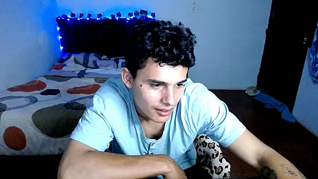 Snapshot of freddy_romas chatting on September 2025 12:00:02 AM freddy romas online show from September 2025 12:00:02 AM