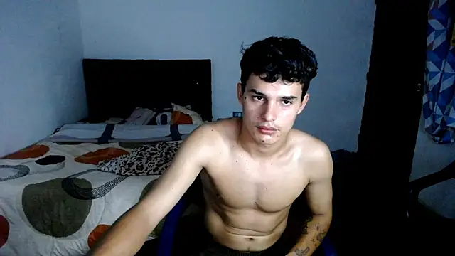 Snapshot of freddy_romas chatting on October 2025 01:56:01 AM freddy romas online show from October 2025 01:56:01 AM