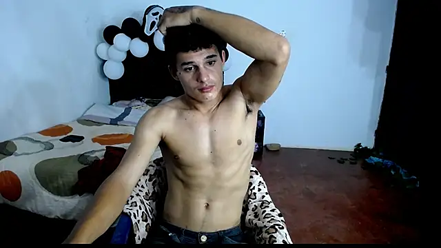 Snapshot of freddy_romas chatting on October 2025 01:14:02 AM freddy romas online show from October 2025 01:14:02 AM