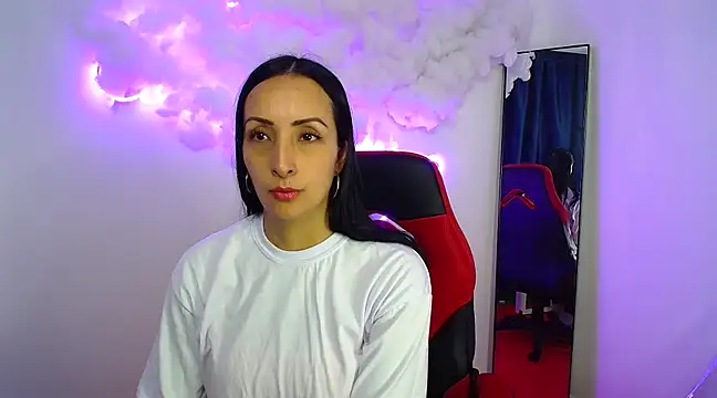 yaralyminjo2 online show from December 2024 02:06:02 PM