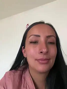 yaralyminjo2 online show from December 2024 09:04:02 PM