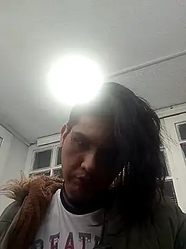 Snapshot of AlexaFontana chatting on March 2025 04:46:01 AM AlexaFontana online show from March 2025 04:46:01 AM