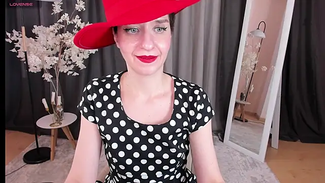 Snapshot of helentasty chatting on March 2025 05:12:02 AM helentasty online show from March 2025 05:12:02 AM