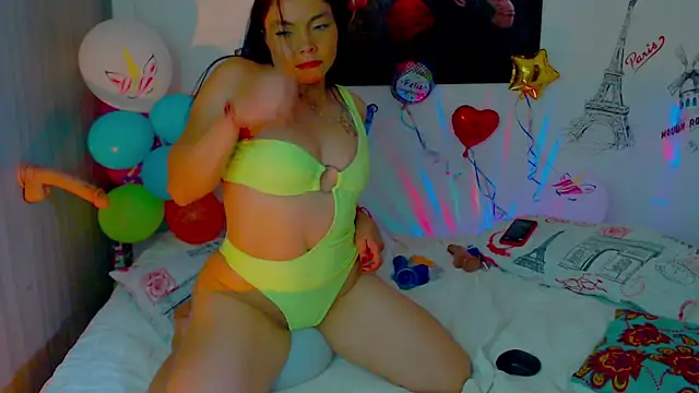 Snapshot of amii777 chatting on January 2025 07:49:02 PM amii777 online show from January 2025 07:49:02 PM