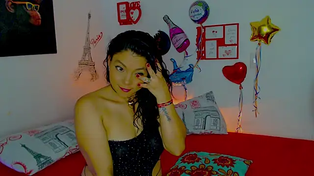 Snapshot of amii777 chatting on January 2025 05:25:02 AM amii777 online show from January 2025 05:25:02 AM