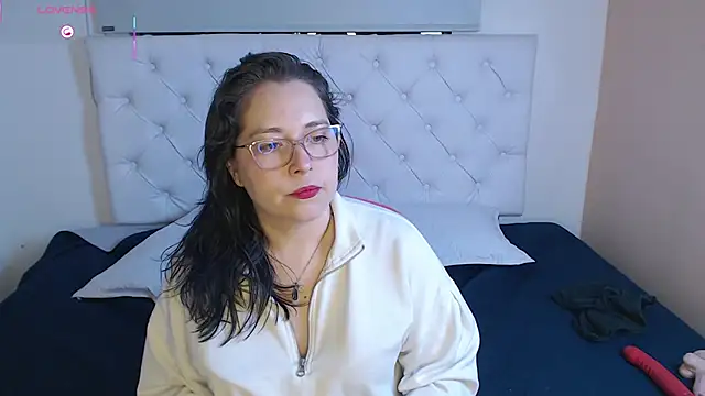 May Carlier online show from February 2026 04:05:02 AM