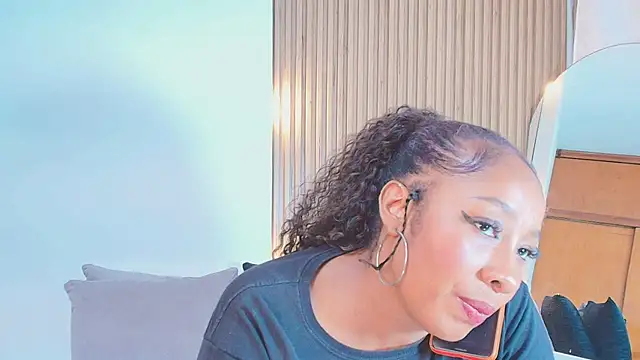Snapshot of Krystal_cambell1 chatting on March 2025 08:40:01 PM Krystal cambell1 online show from March 2025 08:40:01 PM