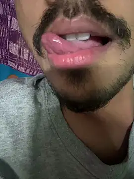 Snapshot of Privateseducer chatting on December 2024 08:04:01 PM Privateseducer online show from December 2024 08:04:01 PM