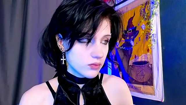 dark vamp  online show from December 2024 08:58:02 PM