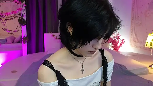 dark vamp  online show from February 2025 10:52:01 AM