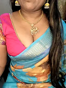 honey-sexy online show from December 2025 05:40:02 PM