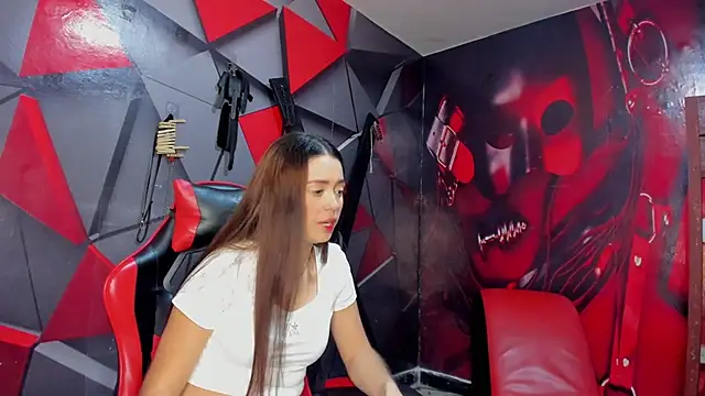 Hana and Zeta online show from November 2025 12:27:02 PM