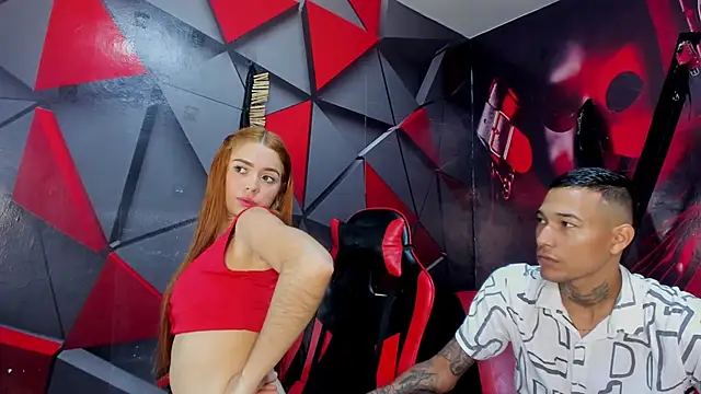 Hana and Zeta online show from November 2025 12:15:02 PM