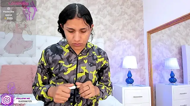 Eliza Thaylor   online show from January 2025 02:29:02 PM