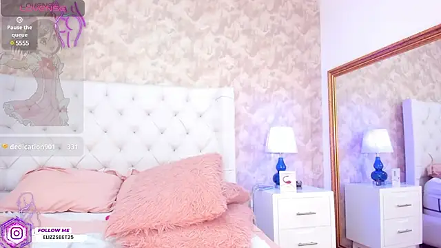 Eliza Thaylor   online show from January 2025 06:54:02 PM