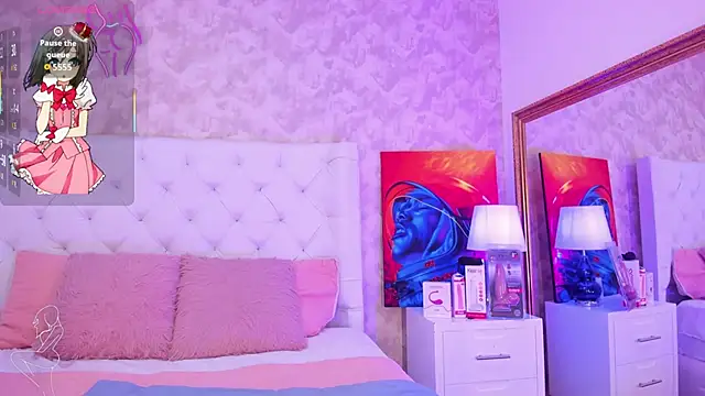 Eliza Thaylor   online show from September 2025 01:05:01 PM