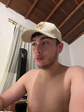 Snapshot of jboyxxx_1 chatting on March 2025 03:32:02 AM jboyxxx 1 online show from March 2025 03:32:02 AM