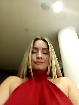 Loly Horny online show from April 2026 11:17:01 PM