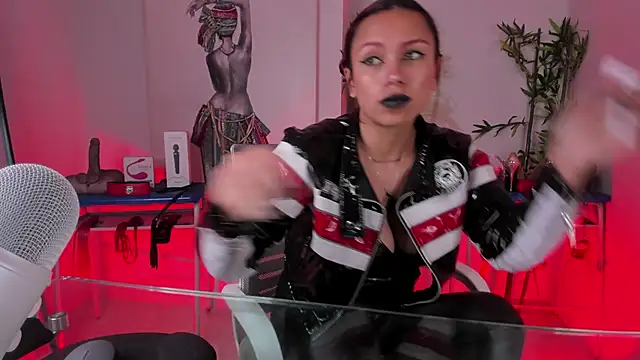 lilith-deveraux online show from January 2025 03:19:01 PM