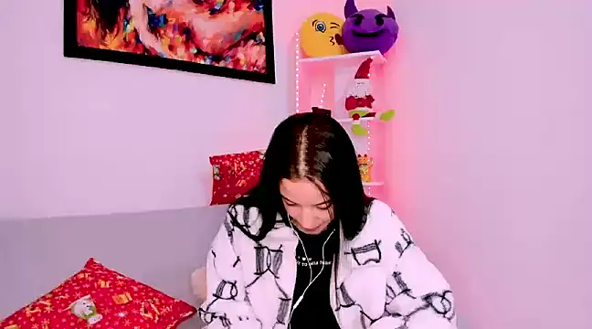 Manuelaa mejiia online show from December 2024 11:01:02 PM