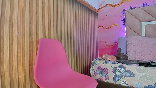 Snapshot of Taylor__cooper chatting on November 2025 06:34:02 PM Taylor cooper online show from November 2025 06:34:02 PM