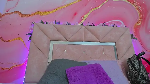 Snapshot of Taylor__cooper chatting on November 2025 06:30:01 PM Taylor cooper online show from November 2025 06:30:01 PM