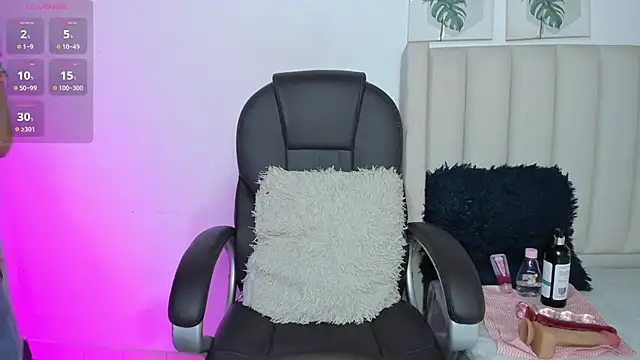 Marian Boobs online show from December 2025 07:12:02 PM