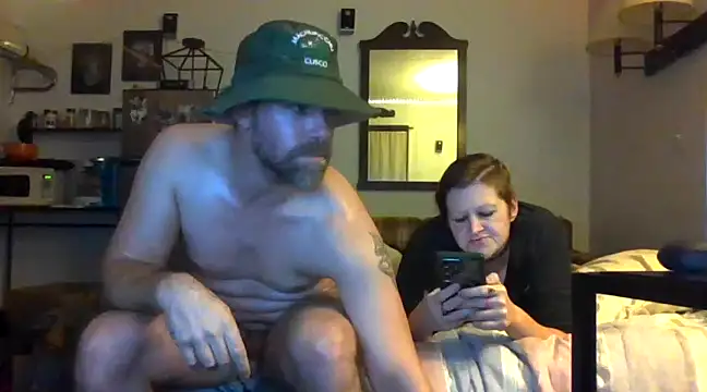 Snapshot of Cooperstone chatting on December 2024 01:25:01 AM Cooperstone online show from December 2024 01:25:01 AM