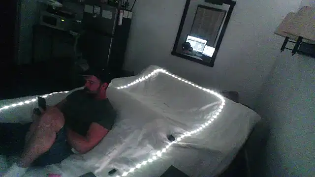 Snapshot of Cooperstone chatting on December 2024 04:39:01 AM Cooperstone online show from December 2024 04:39:01 AM