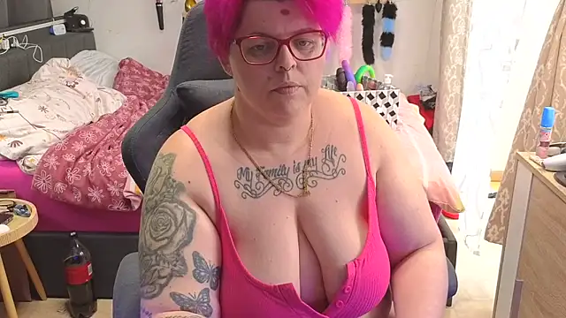 Snapshot of SunshineLexi chatting on February 2025 09:43:01 AM SunshineLexi online show from February 2025 09:43:01 AM