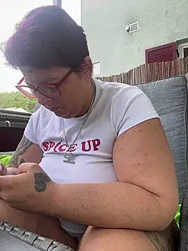 SunshineLexi online show from April 2026 06:49:01 AM