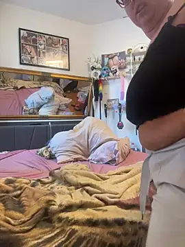 SunshineLexi online show from April 2026 05:54:01 AM