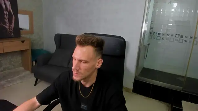 MateoBenjaminX online show from January 2025 12:04:02 PM