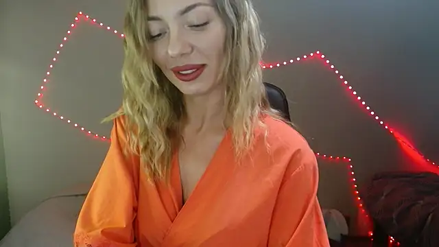 Snapshot of Daria_Spring chatting on March 2025 05:17:02 PM Daria Spring online show from March 2025 05:17:02 PM