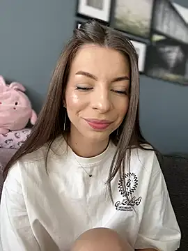 Snapshot of Mia_Ethan chatting on February 2025 08:40:01 AM Mia Ethan online show from February 2025 08:40:01 AM