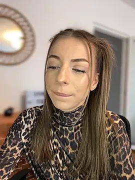 Snapshot of Mia_Ethan chatting on October 2025 08:03:01 AM Mia Ethan online show from October 2025 08:03:01 AM