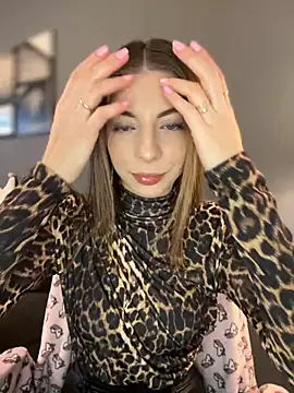 Snapshot of Mia_Ethan chatting on November 2025 09:22:01 AM Mia Ethan online show from November 2025 09:22:01 AM