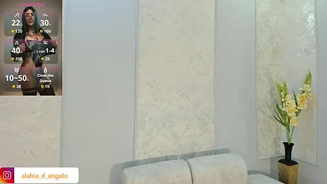 Alahia Dangelo online show from May 2026 05:45:02 PM