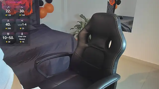  maria foxx  online show from October 2025 08:32:02 PM