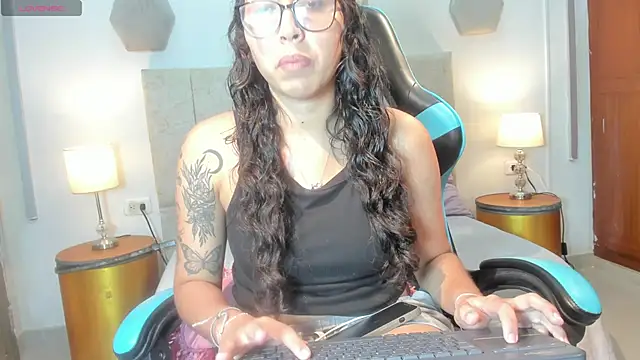  maria foxx  online show from December 2025 05:50:01 PM