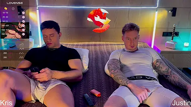 Snapshot of Justin_Hardy chatting on October 2025 02:18:02 PM Justin Hardy online show from October 2025 02:18:02 PM